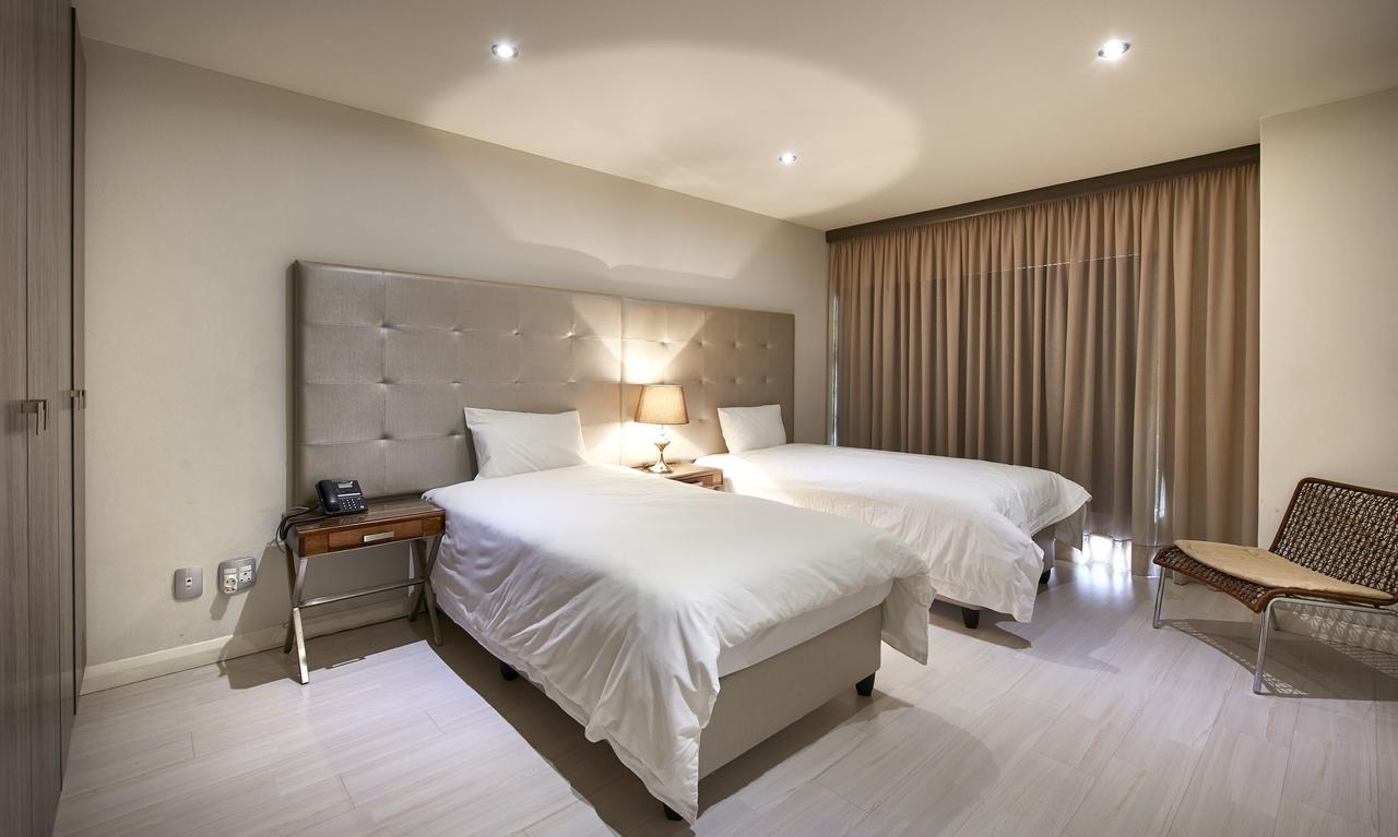 Dynasty Forest Sandown Serviced Apartments & Self Catering Hotel Johannesburg Ngoại thất bức ảnh