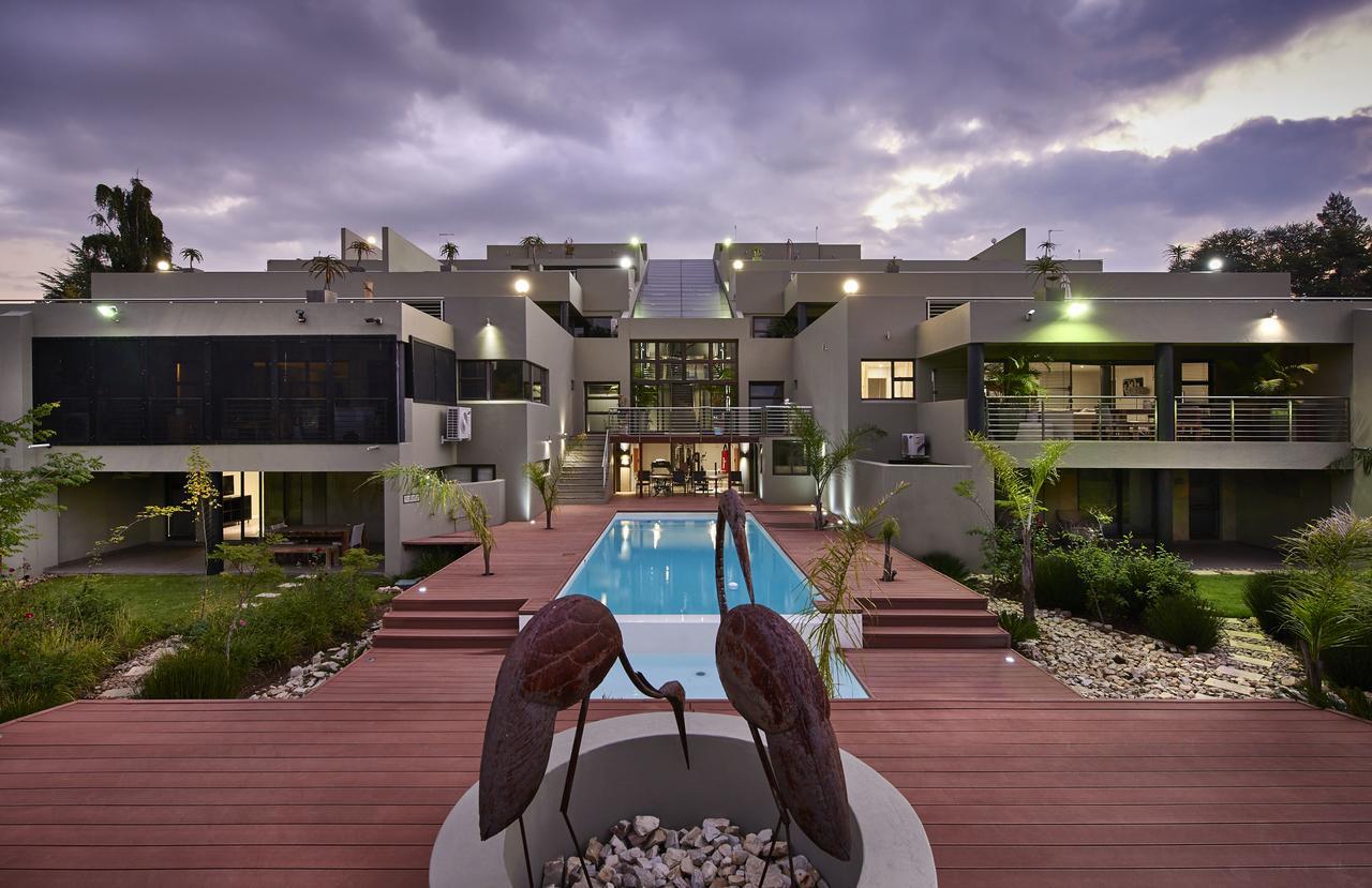 Dynasty Forest Sandown Serviced Apartments & Self Catering Hotel Johannesburg Ngoại thất bức ảnh